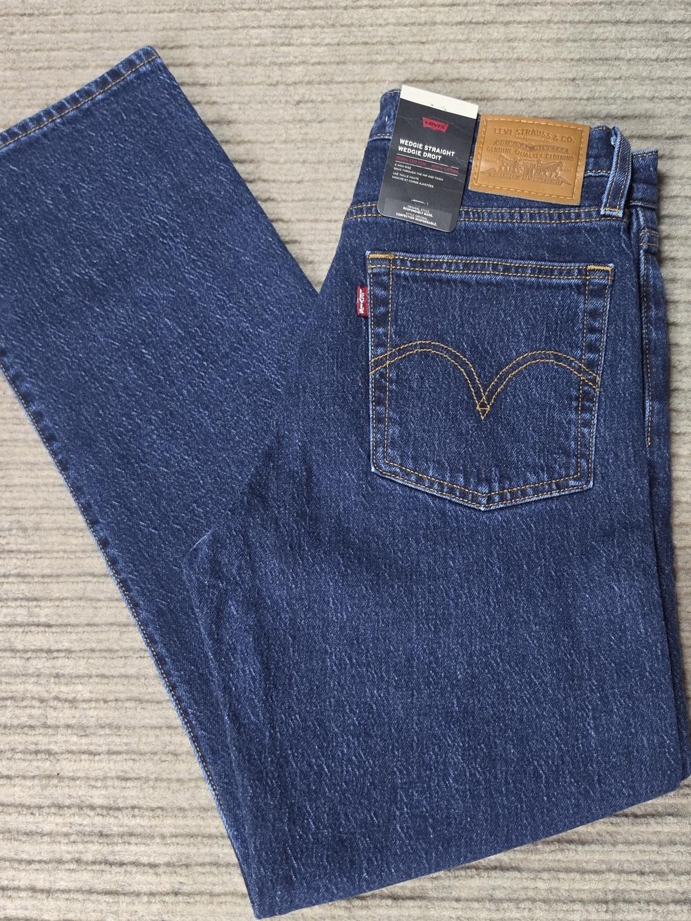 Levi's Premium Women Wedgie Straight Fit High Rise Jeans  27x28  Blue  NWT $98